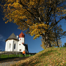 kirche im herbst.jpg