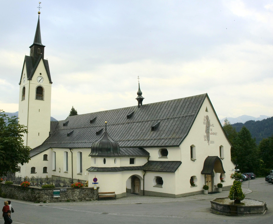 Kirche Schwarzenberg.jpg