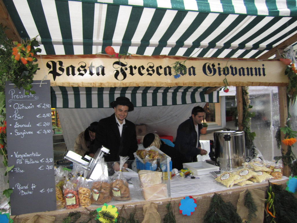 2010 11 12_0905.JPG