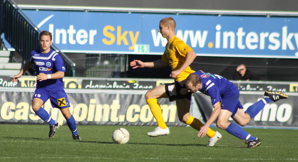 Amat_ Altach - Hard  010 008_jpg-1289758777