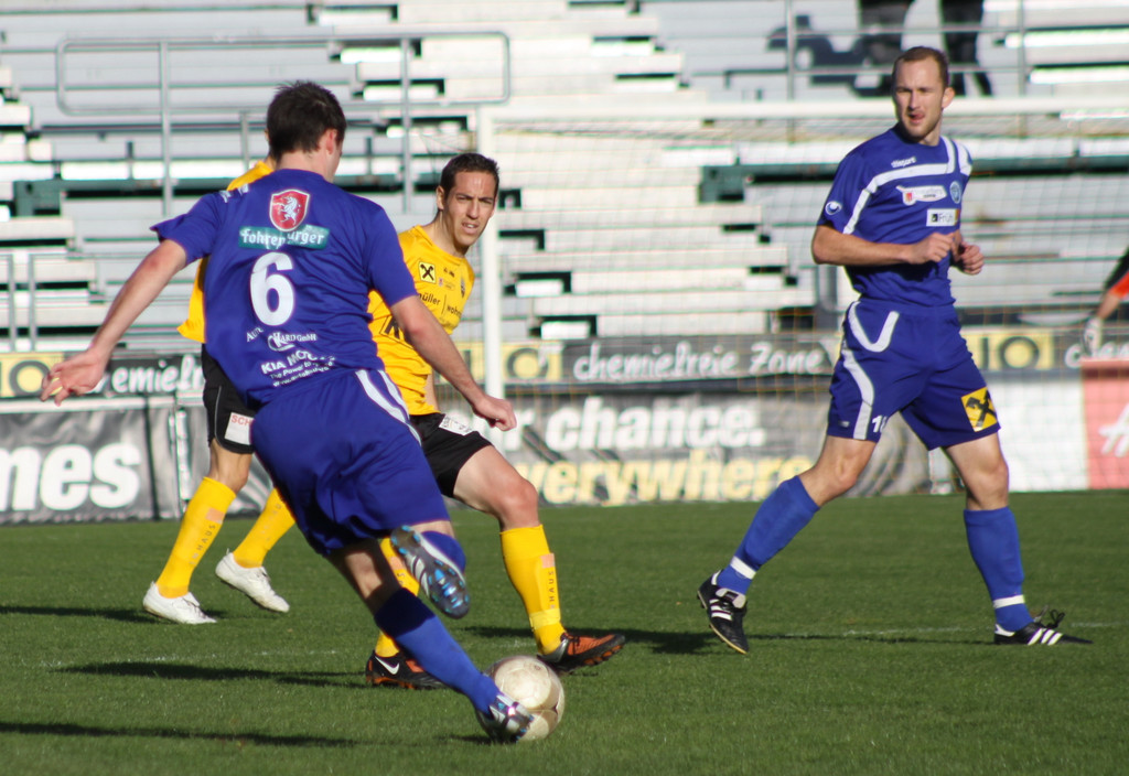 Amat_ Altach - Hard  010 033_jpg-1289758858