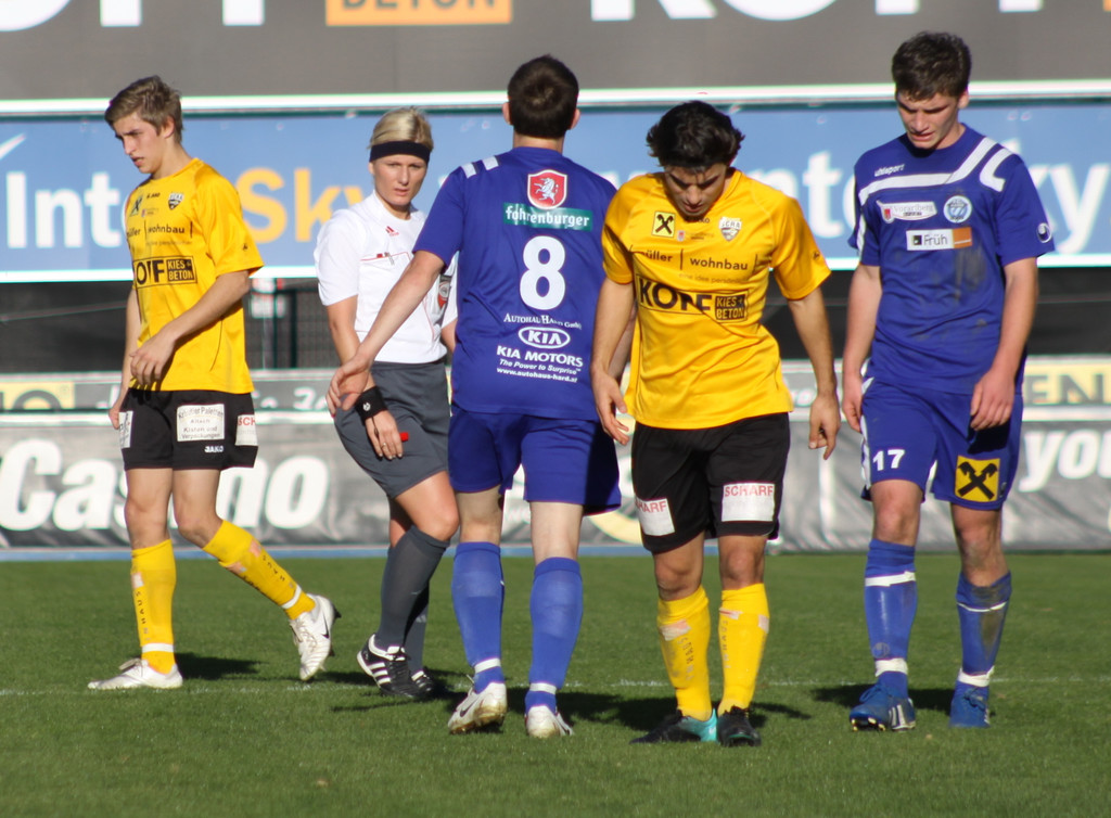 Amat_ Altach - Hard  010 102_jpg-1289759049