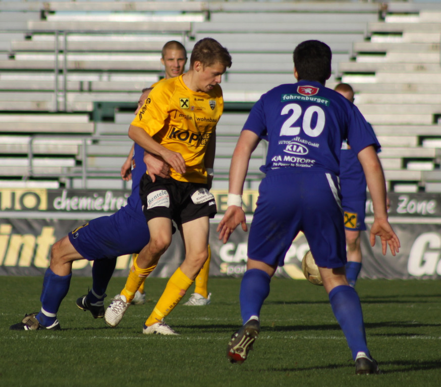 Amat_ Altach - Hard  010 159_jpg-1289759332