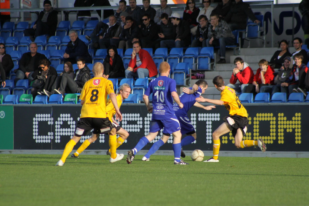 Amat_ Altach - Hard  010 234_jpg-1289759677