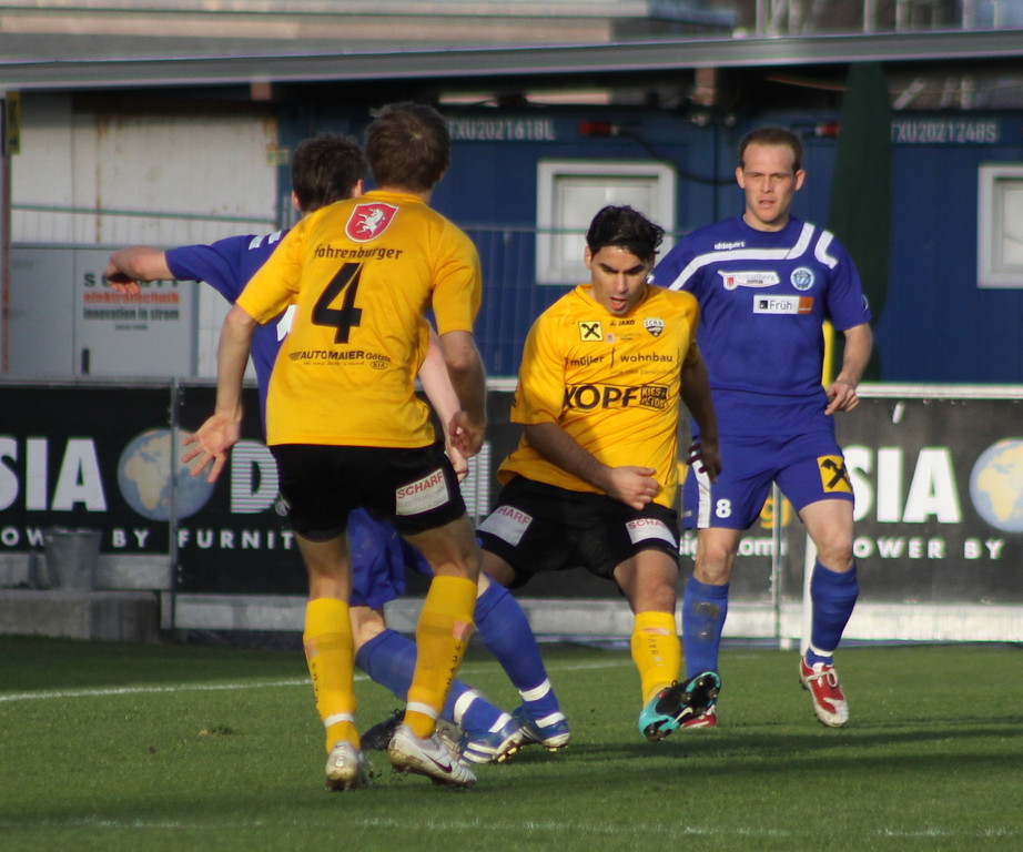 Amat_ Altach - Hard  010 251_jpg-1289759736