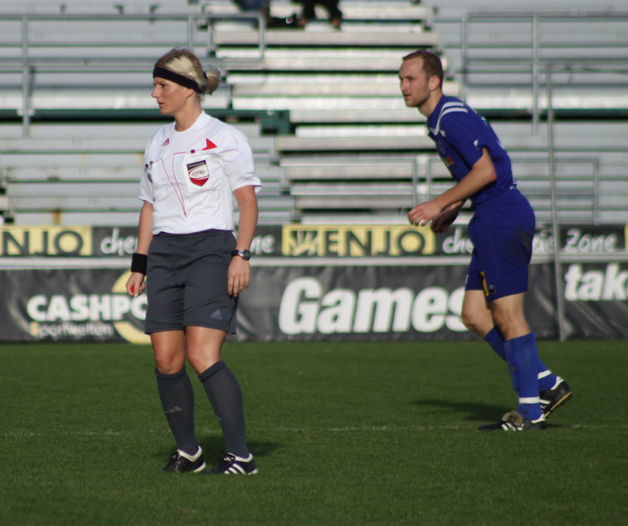 Amat_ Altach - Hard  010 260_jpg-1289759776