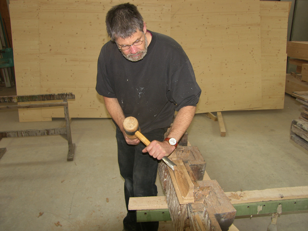 SH105330_JPG-1289828612