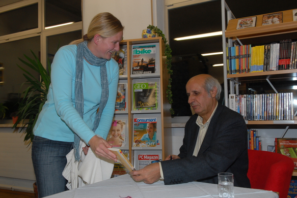 BibliothekLesung16.JPG