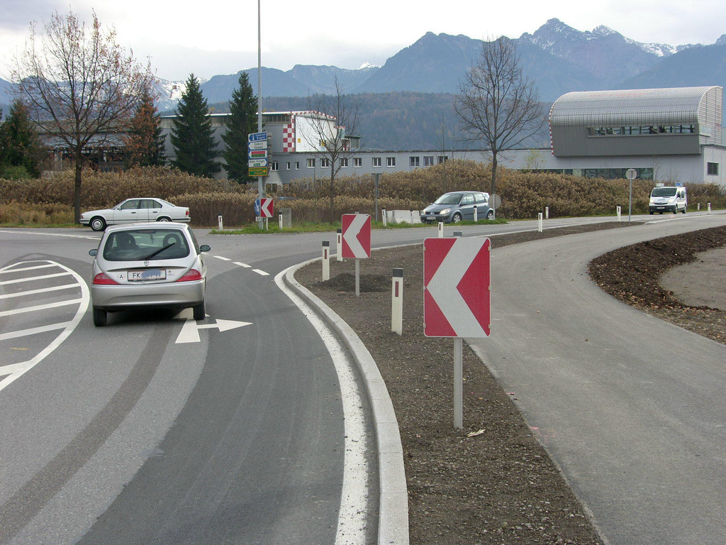 SH105844_JPG-1290074944