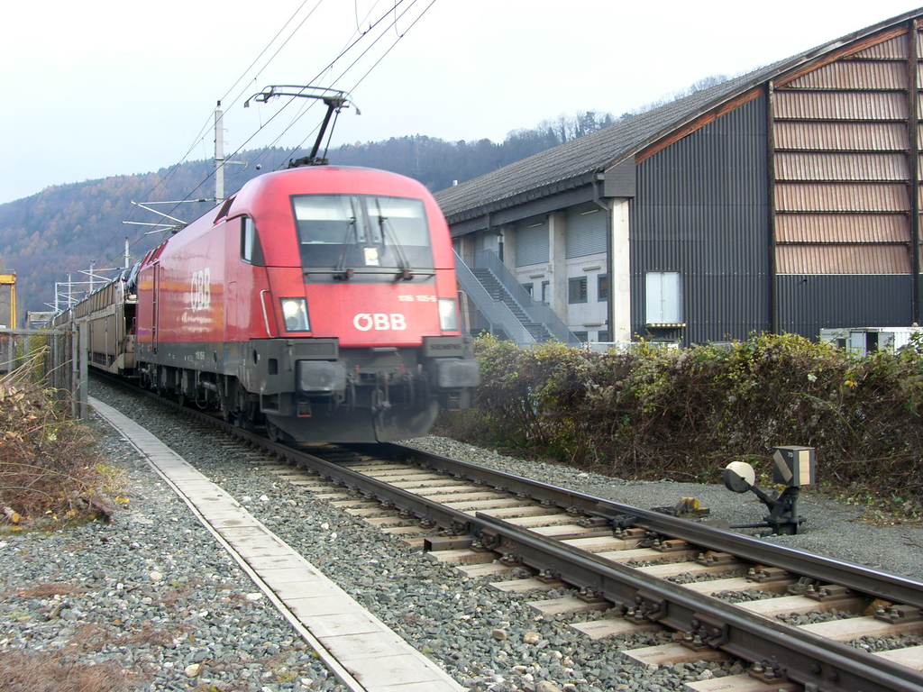 SH105863_JPG-1290149894
