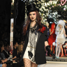 Lanvin for H&M präsentierte Haute Couture Catwalk-Show 