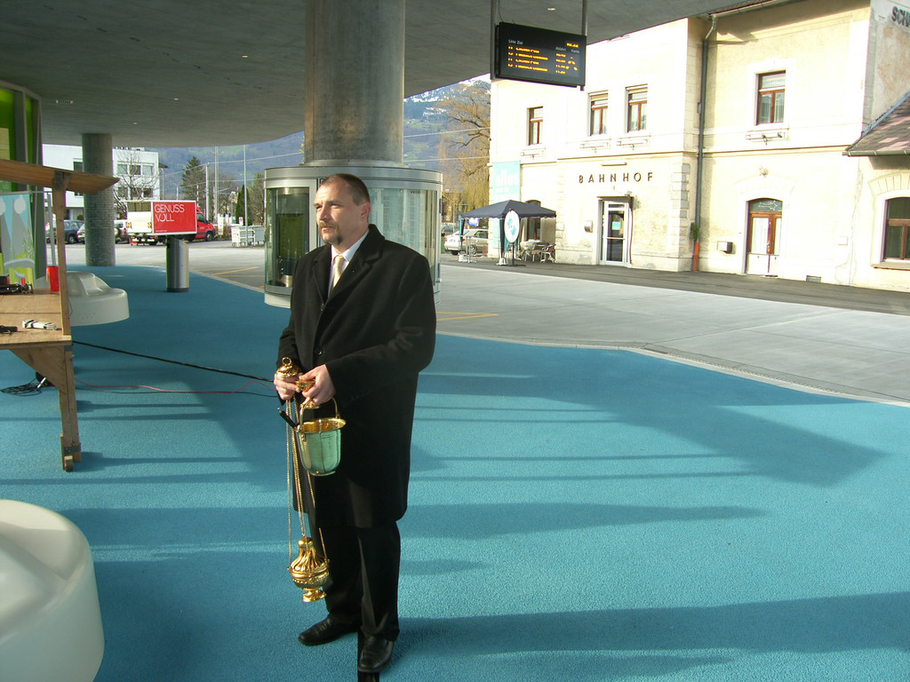 SH105937_JPG-1290351031