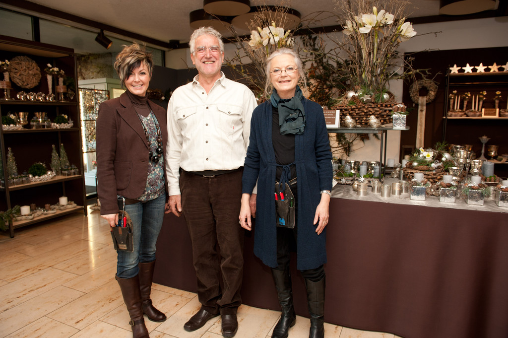 Werner Waibel mit Heidi _r__ und Petra Binder_jpg-1290378516