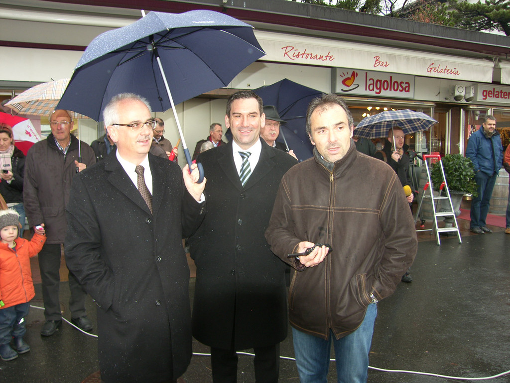 SH106088_JPG-1290422206