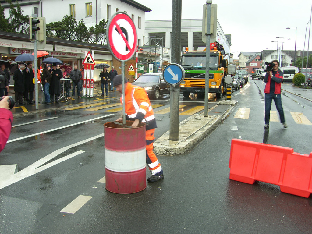 SH106095_JPG-1290422232