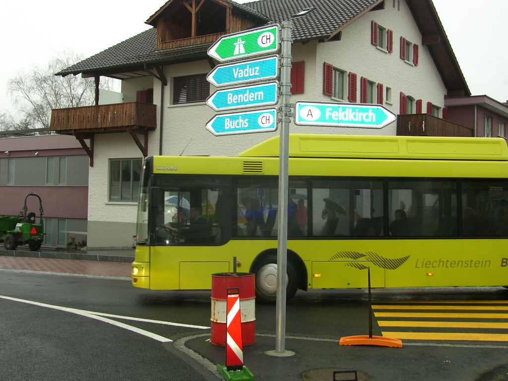 SH106113_JPG-1290422304