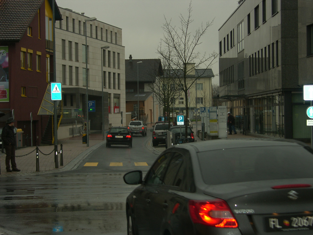 SH106125_JPG-1290422413