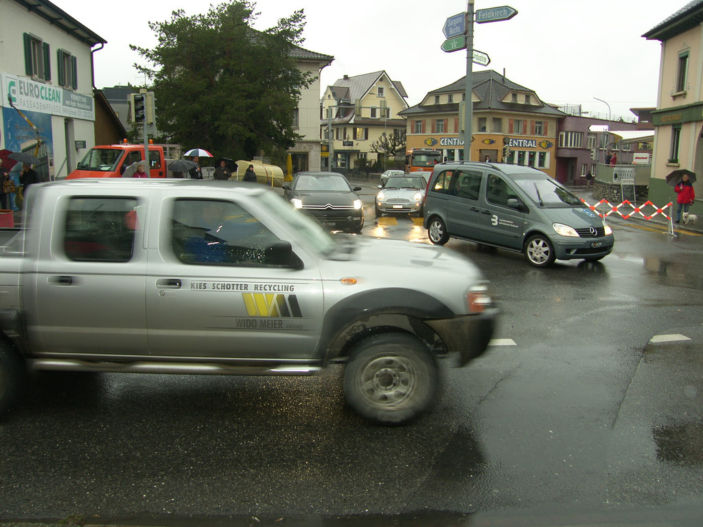 SH106108_JPG-1290422290