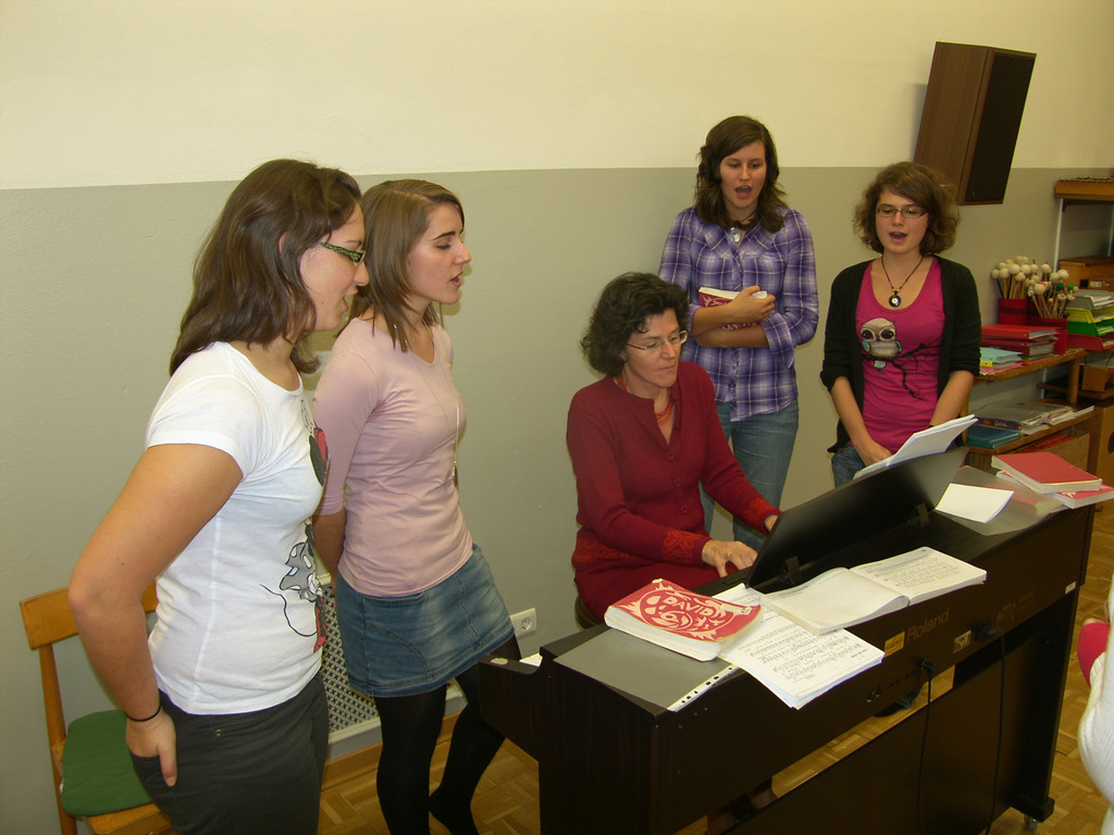 SH106255_JPG-1290853300