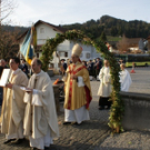 Einzug Dekan_ Kaplan_ Bischof.JPG