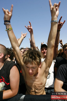 besucher2 - Atmos - novarock 2009 - Nova Rock Nickelsdorf Brurgenland - florian wieser _3_.jpg