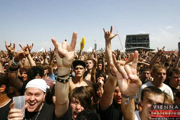 besucher2 - Atmos - novarock 2009 - Nova Rock Nickelsdorf Brurgenland - florian wieser _5_.jpg