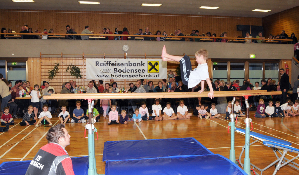 Nikolausturnen Fu__ach 28_11_2010 59_jpg-1290972089