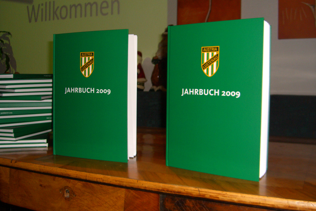 austria jahrbuch_JPG-1291032923