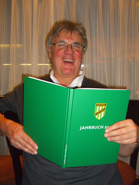 austria nagel jahrbuch_JPG-1291032977
