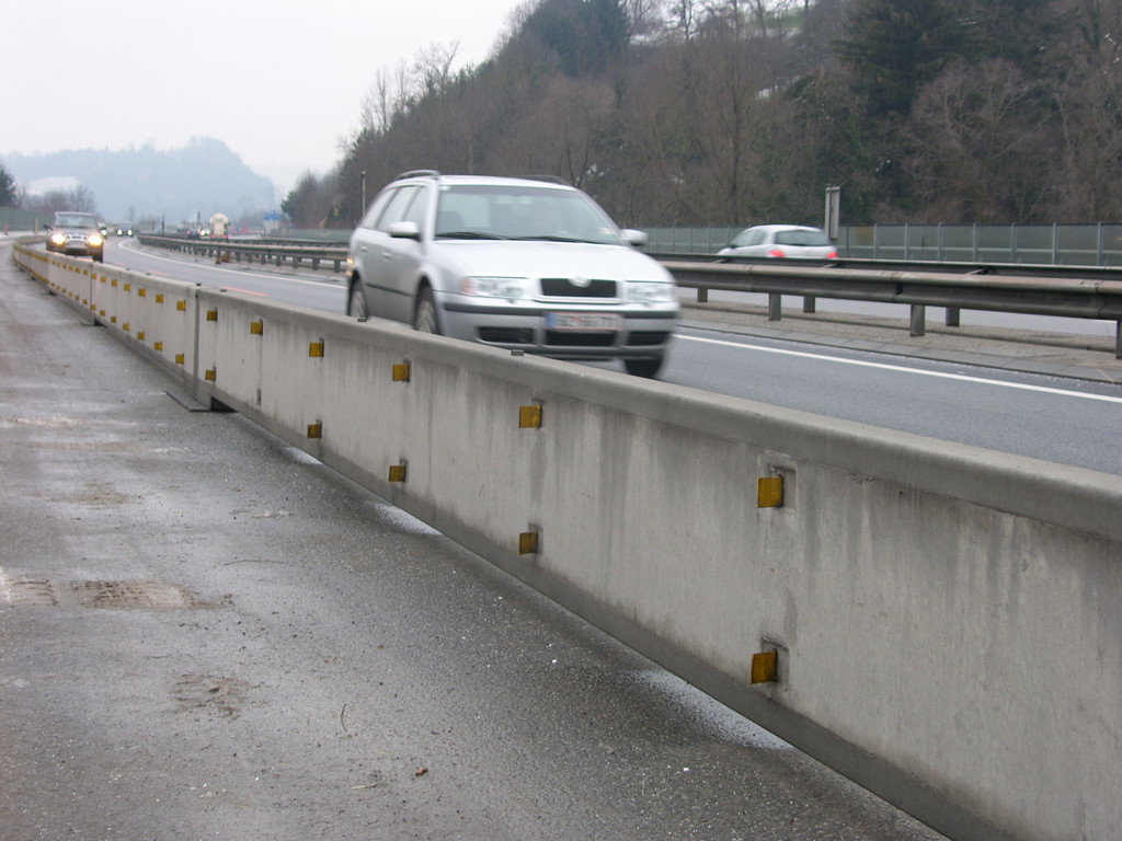 SH106453_JPG-1291283236