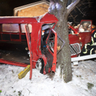 Götzis: Betrunkener Oldtimer-Lenker fährt gegen Baum