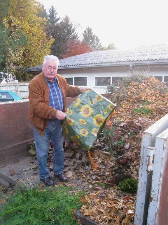 Abfall Sammlung Recyclingstation 2010 _3__jpg-1291487243