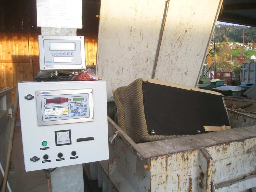 Abfall Sammlung Recyclingstation 2010 _22__jpg-1291487503
