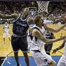 Dirk Nowitzki 2. v. re. (Basketball): Dirkules, German Wunderkind