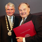 Ehrendoktor07121010.jpg