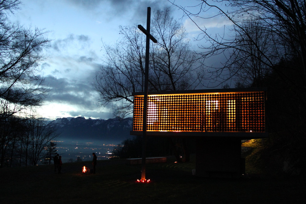 Adventfenster Familienkapelle 08-12-2010_1.jpg