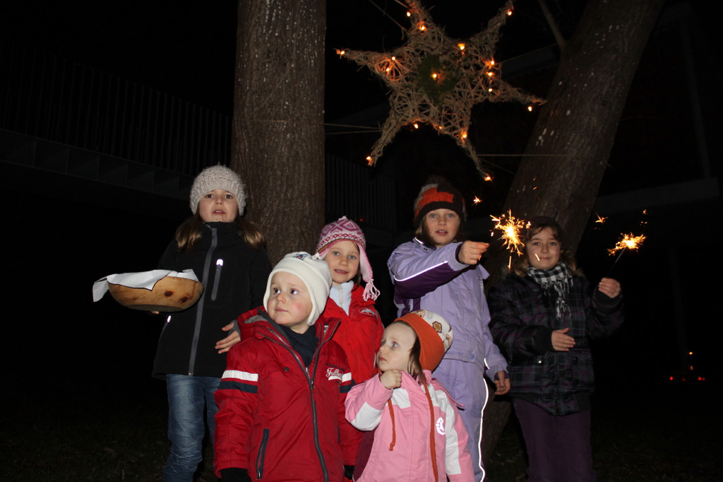 Adventfenster Familienkapelle 08-12-2010 _48__1.jpg