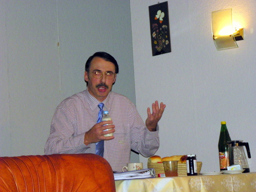 107_4433_jpg-1291938965