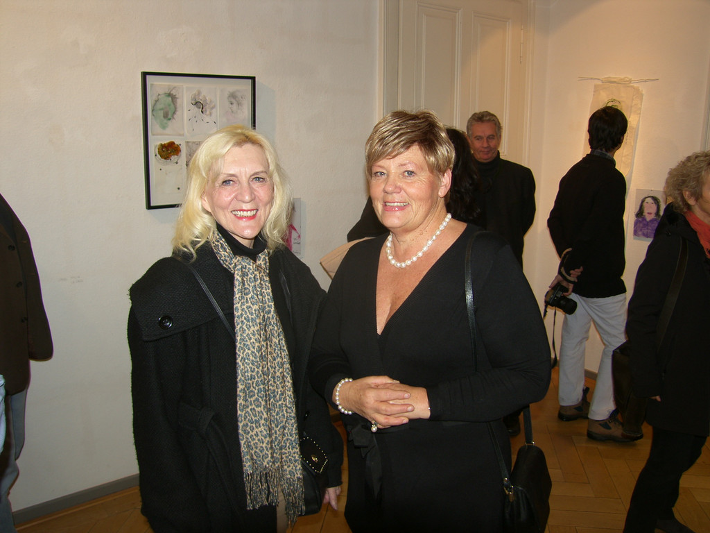 SH106890_JPG-1292061423