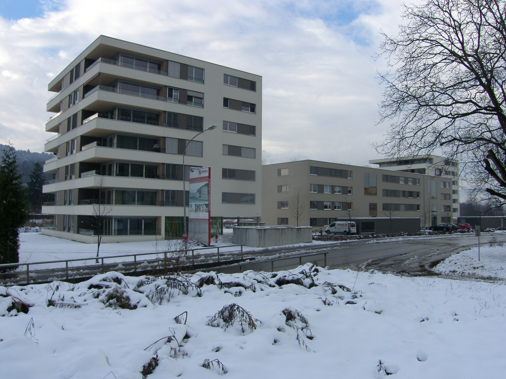 SH106938_JPG-1292082395