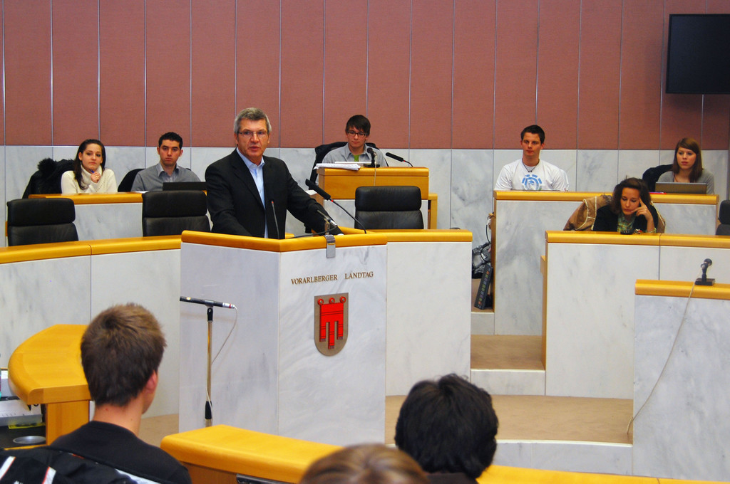 schulparl24_jpg-1292158905