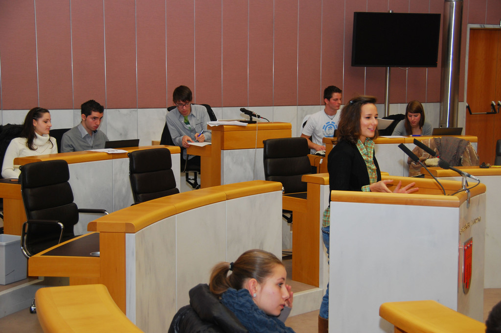 schulparl07_jpg-1292158741