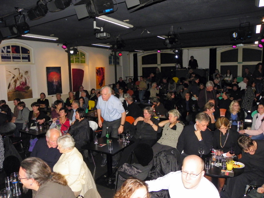 108_2400_jpg-1292194694