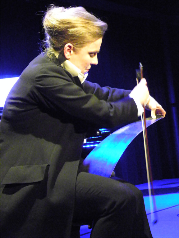 108_2408_jpg-1292194715