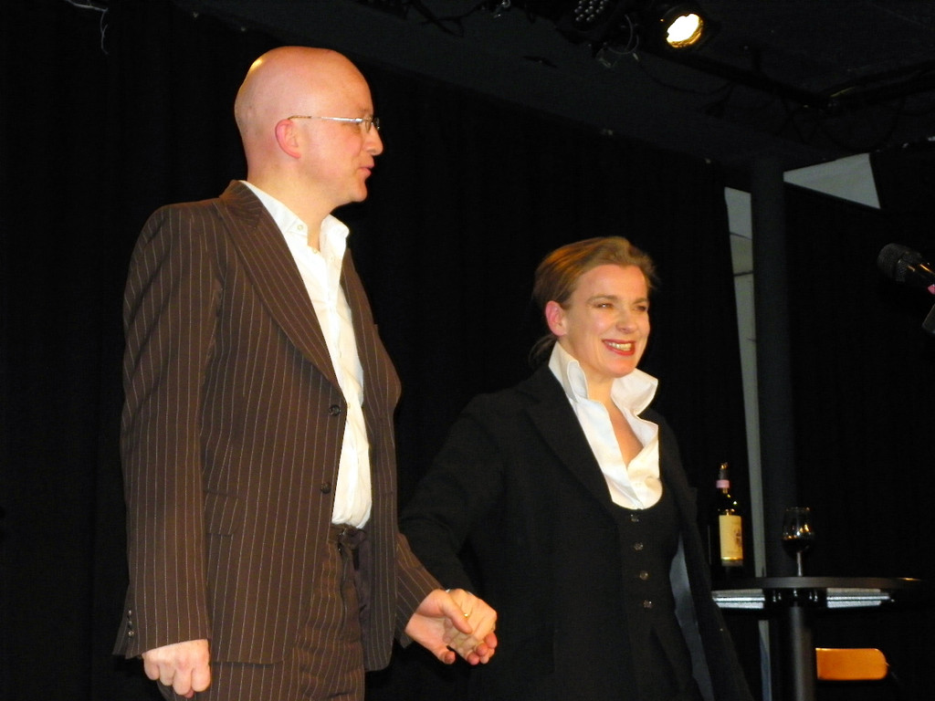 108_2414_jpg-1292194736