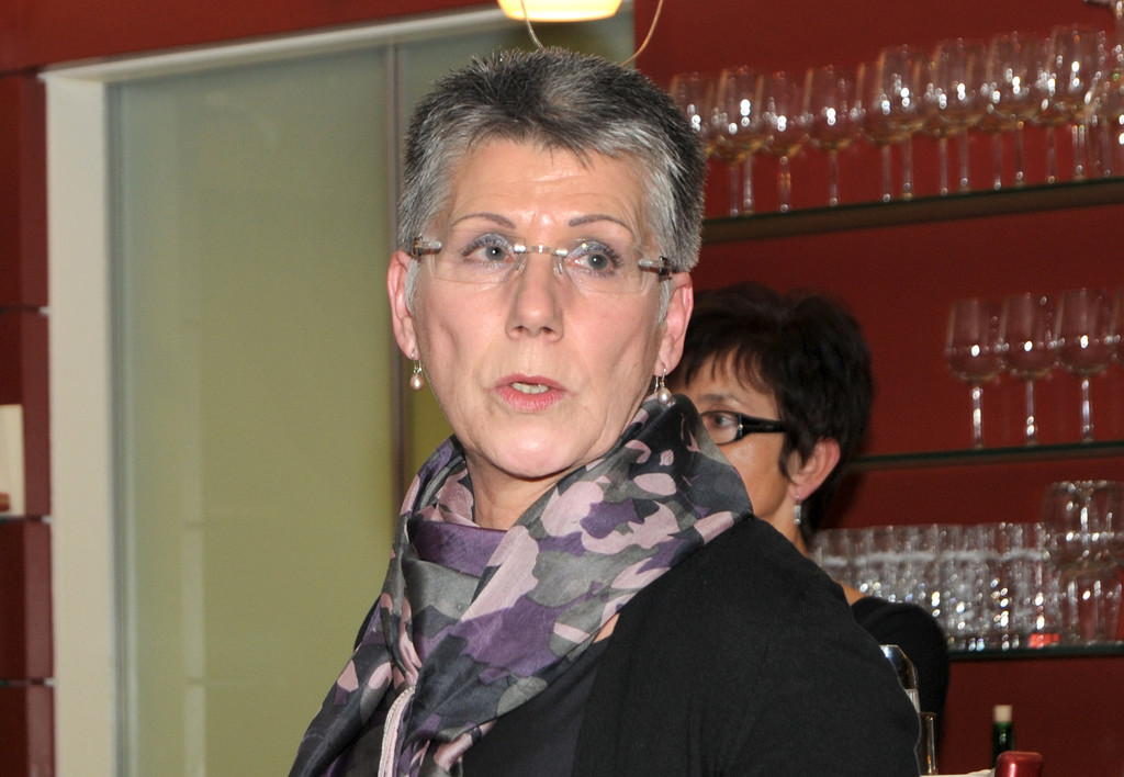 Frauen H__chst 13_12_2010 20_jpg-1292273128