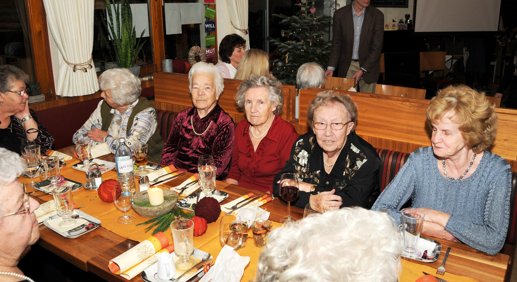 Frauen H__chst 13_12_2010 45_jpg-1292273203