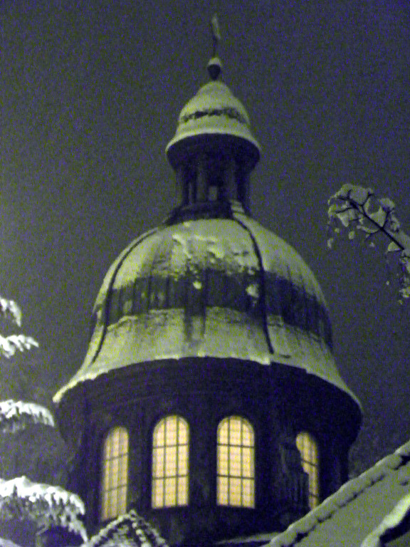 108_2690_jpg-1292529559