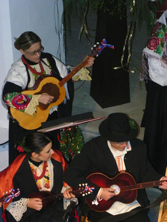 108_2923_jpg-1292543070