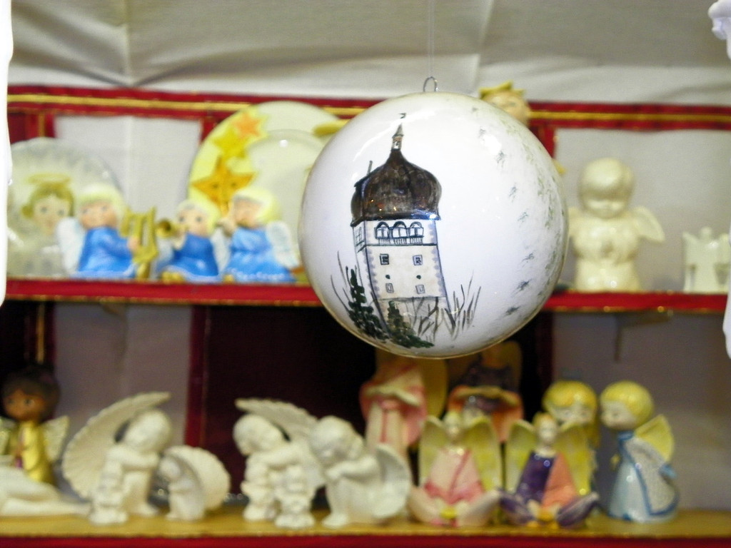 108_3701_jpg-1292971658